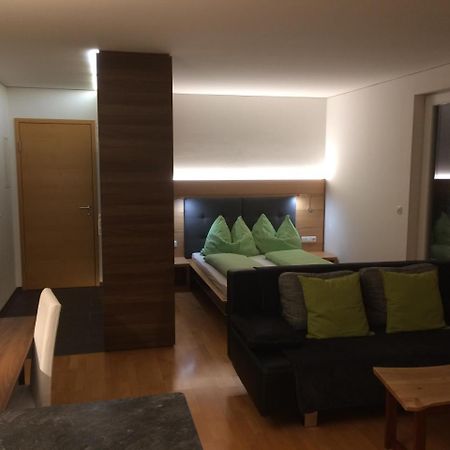 Haus Arosa Lägenhet Pettneu am Arlberg Exteriör bild