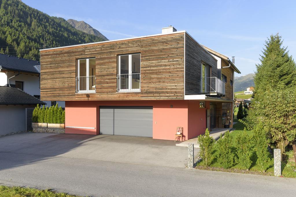 Haus Arosa Lägenhet Pettneu am Arlberg Exteriör bild
